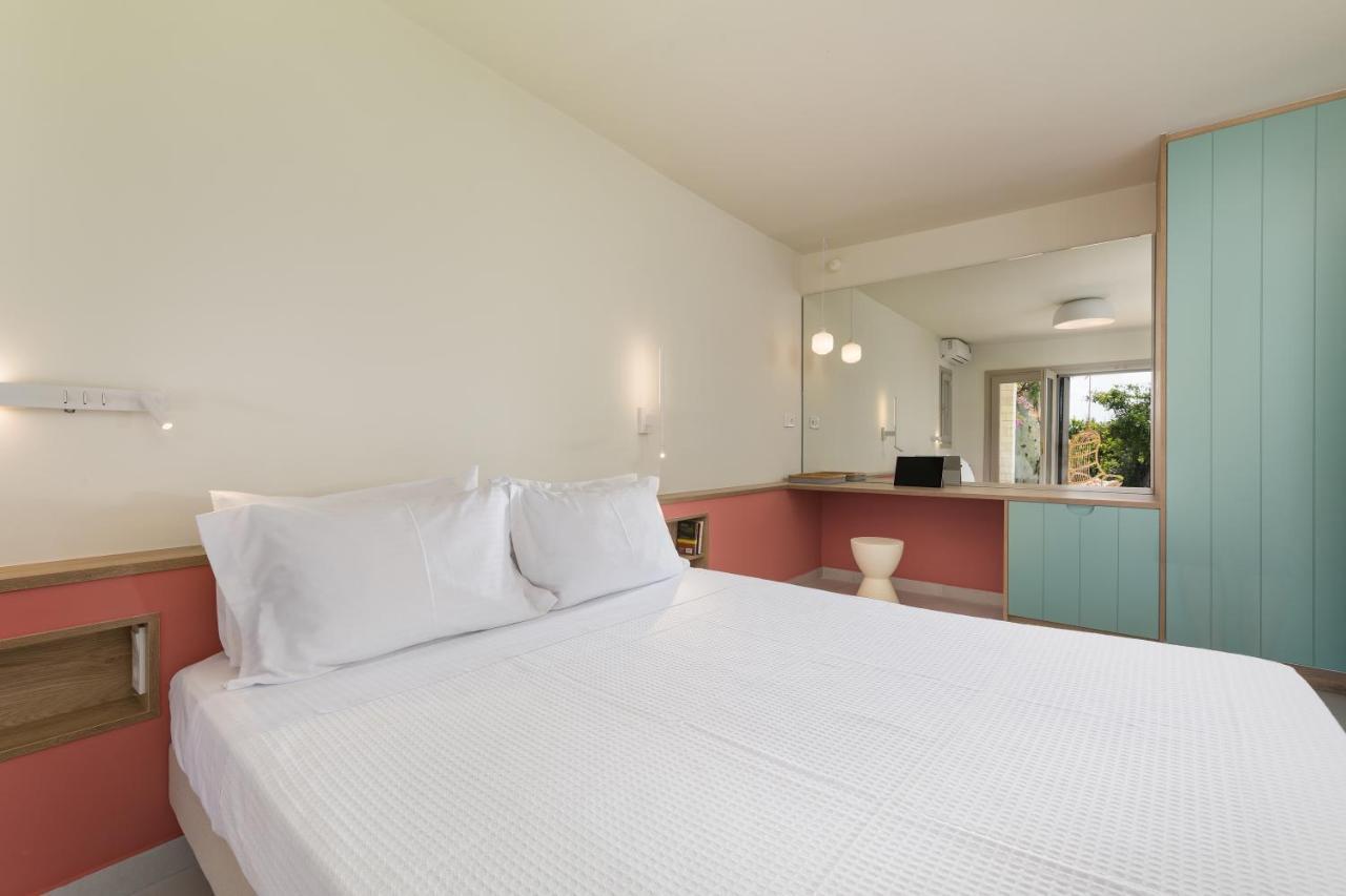 Ionian Garden Villas - Villa Sol เวนิทเซส ภายนอก รูปภาพ