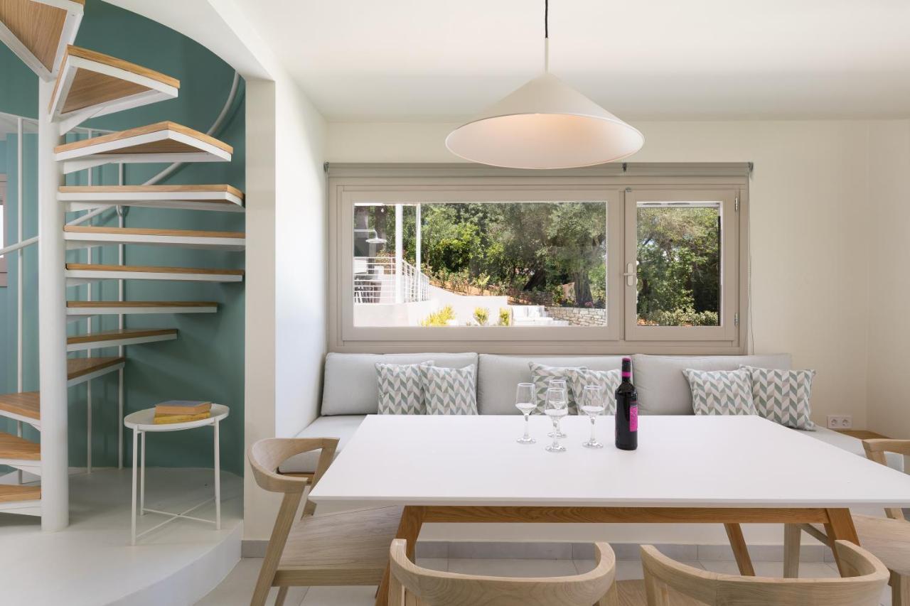 Ionian Garden Villas - Villa Sol เวนิทเซส ภายนอก รูปภาพ