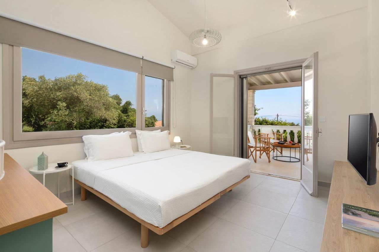 Ionian Garden Villas - Villa Sol เวนิทเซส ภายนอก รูปภาพ